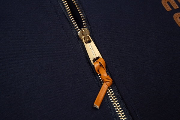 ブランドパーカー素材ディテール